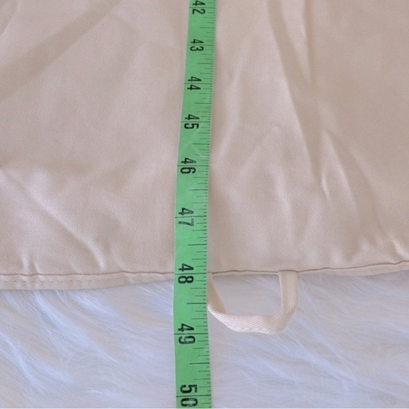 Louis Vuitton Beige full Garment Cover - Picture 11 of 12